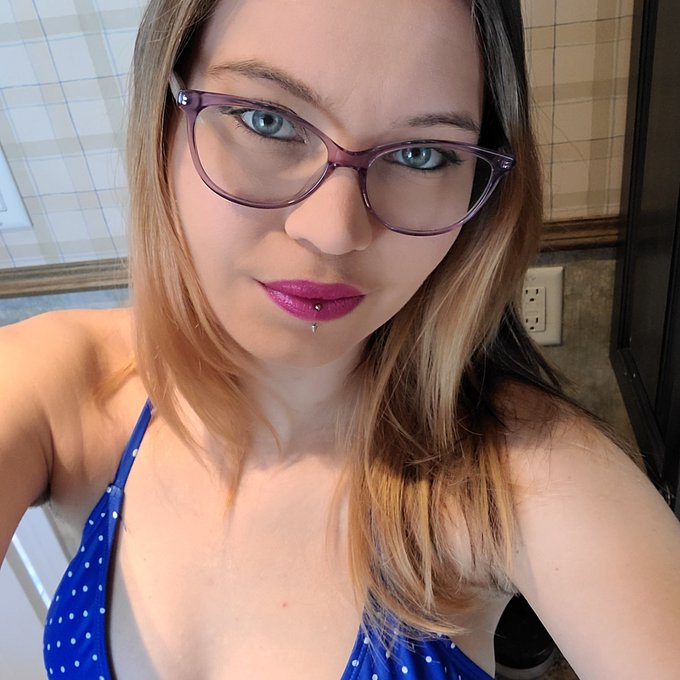I think I&rsquo;ve been shadow banned... can you please RT this and comment an emoji so I know you can still<a href="/tag/mvsales"class="tags"><span>#mvsales</span></a>