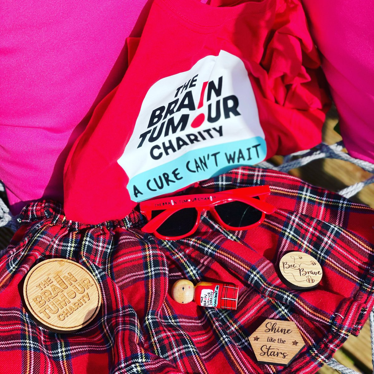 jojofalconer's tweet photo. Ellee is ready for her third @kiltwalk on Sunday for @BrainTumourOrg #helpusfindacure #retweet #love #braintumourawarness #walks #love #MissYou #NeverForget click link
https://t.co/JSEzJK5oiP https://t.co/sYWREGQrO5