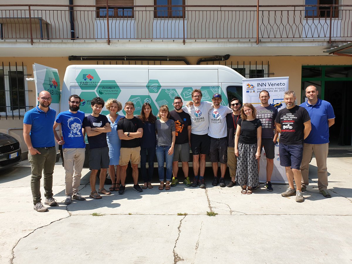 Good practice  #MakersMobility &  #ResidencyMakers #VeronaFablab In June 2019, they welcomed for +3 months Julien Bonnaud, as a  #ResidencyMaker, supported by  @InnVeneto to work on projects like hydroponic cultivation, sewing ...Doc on  @MakerTour:  https://www.makertour.fr/workshops/verona-fablab