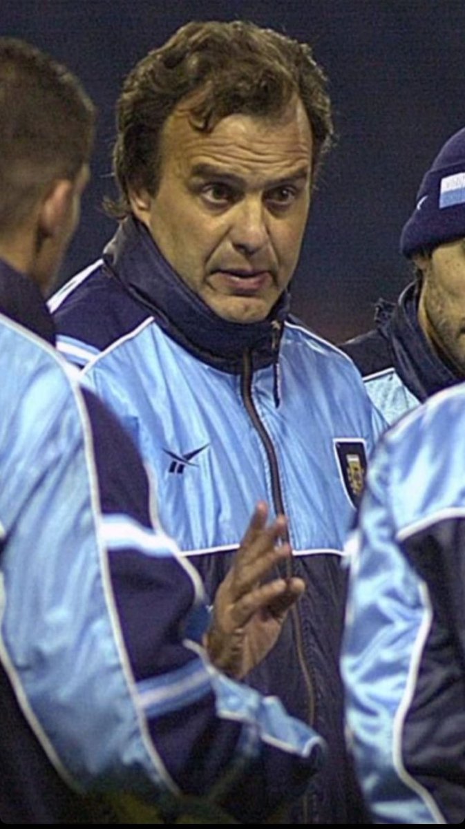"Lo que los jugadores valoran mucho es que el entrenador no les mienta. El entrenador tiene una tarea muy difícil que es hacer confluir los objetivos individuales con los colectivos. El mayor elogio es que nos reconozcan creíbles"
