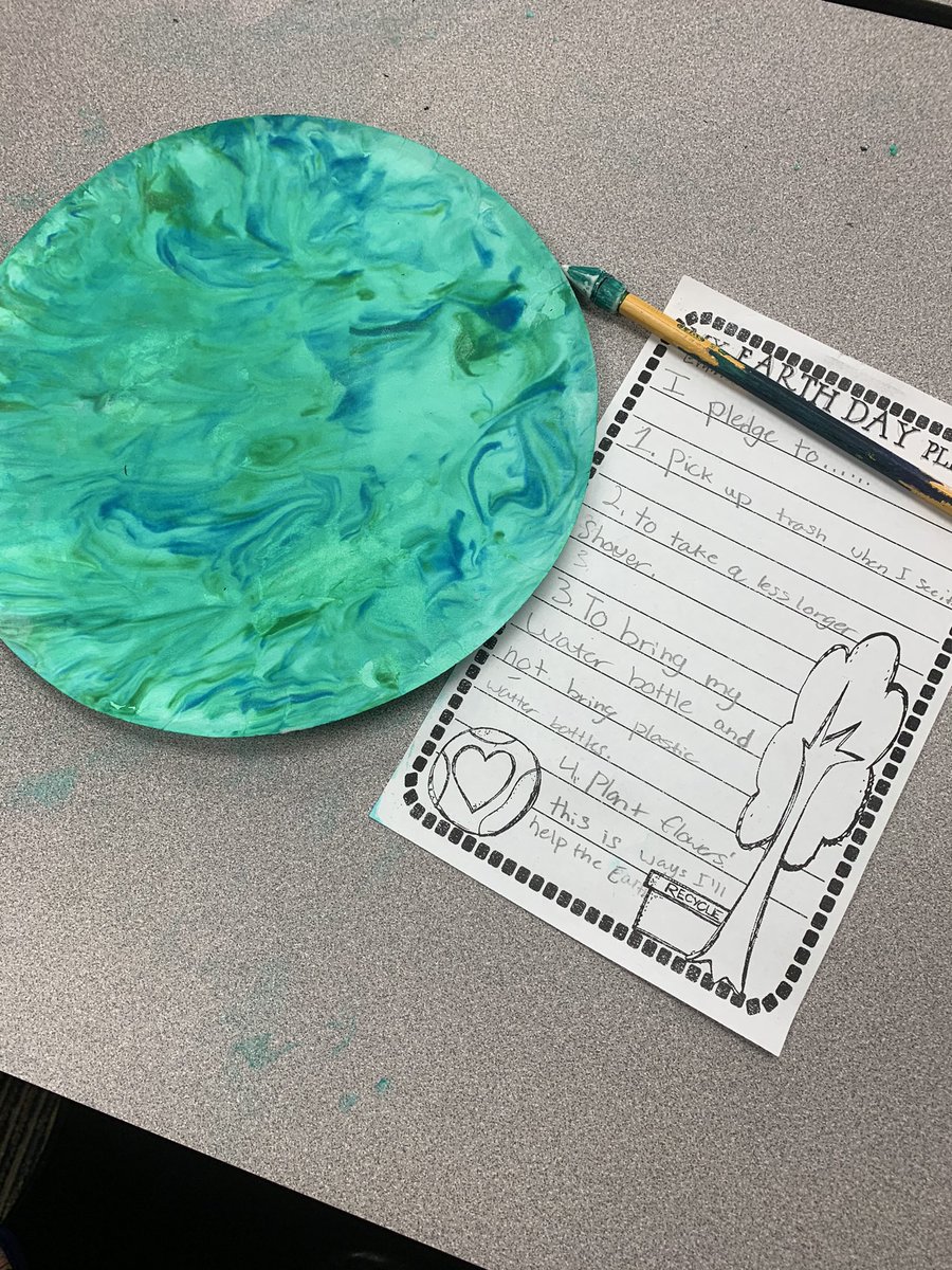 MrsLopezMagic's tweet image. We celebrated Green Day today by making a pledge to take care of our 🌎 and saving some energy by turning off the lights and having math class outside ☀️ #EarthDay2021 #KeepThemMotivated #ECEPantherPride 🐾 @ECE_ELEM