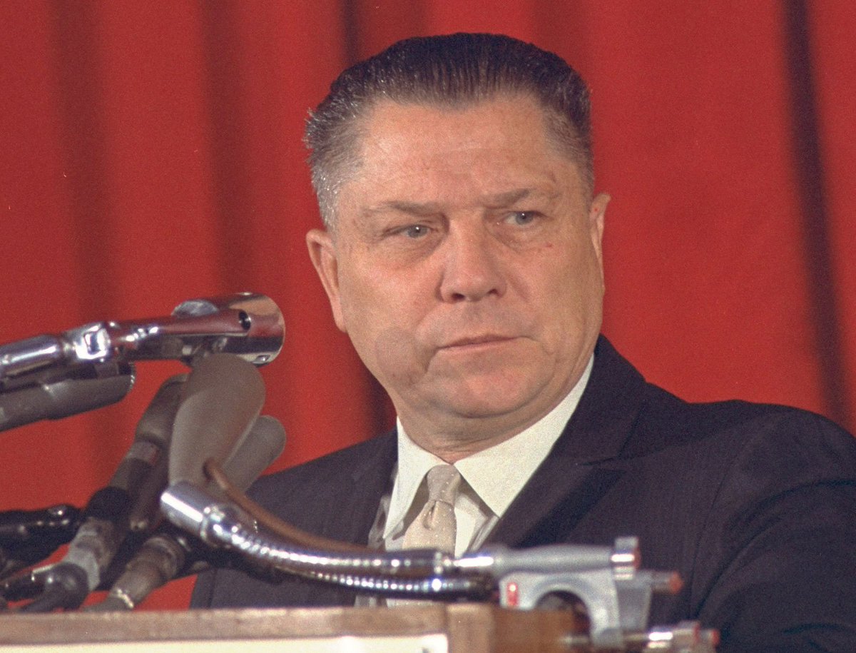it's time to talk about Jimmy Hoffa, which lets me talk about some of my favorite topics: organized crime, unions, parapolitics, corruption, the mafia, the left, reactionaries. I even think you can see him as a proto-Trump, in some ways. let's get into it.