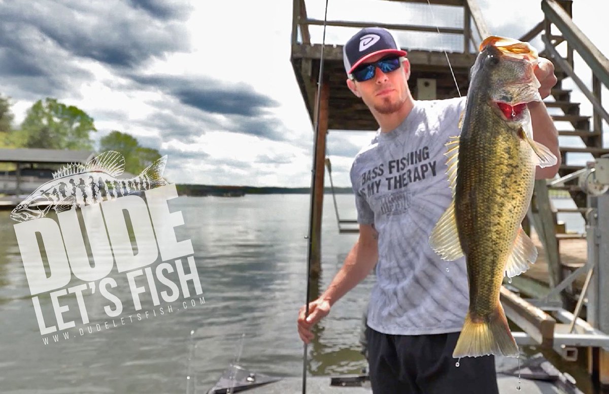 dude_lets_fish's tweet photo. Hey @Twitter even though we don’t get along, here is my newest video...
#dudeletsfish #twitternotmygame #bassfishing #smithmountainlake
@Lews_Fishing @MISSILE_BAITS 
https://t.co/P6GaAIFqbL https://t.co/huSgBeNJki