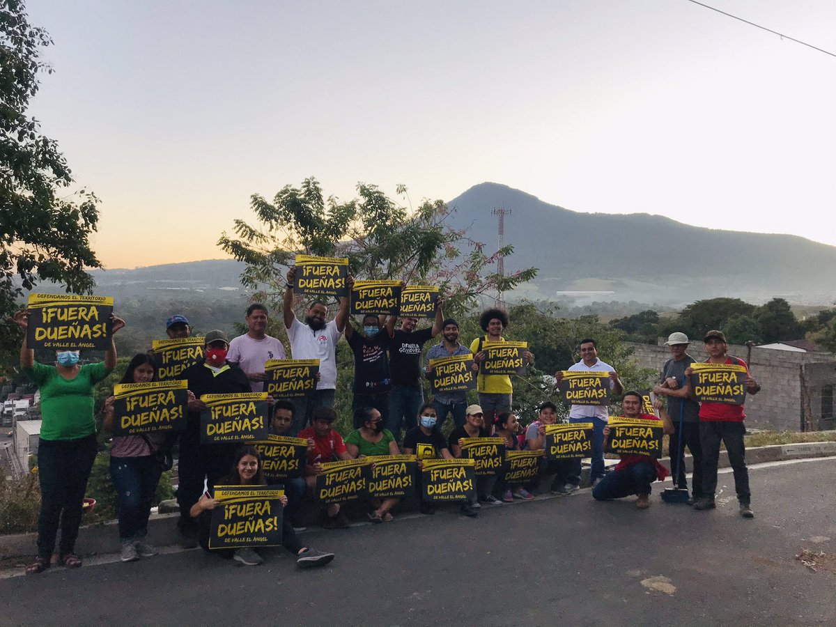 ➡️ El proyecto urbanístico “Ciudad Valle El Ángel” de la familia Dueñas prentende construir 
📌 3,500 viviendas y 3 mil apartamentos en edificios afectando la zona de recarga hídrica
⚠️ NO a la destrucción de los ecosistemas y explotación de recursos naturales ⚠️. #FueraDueñas