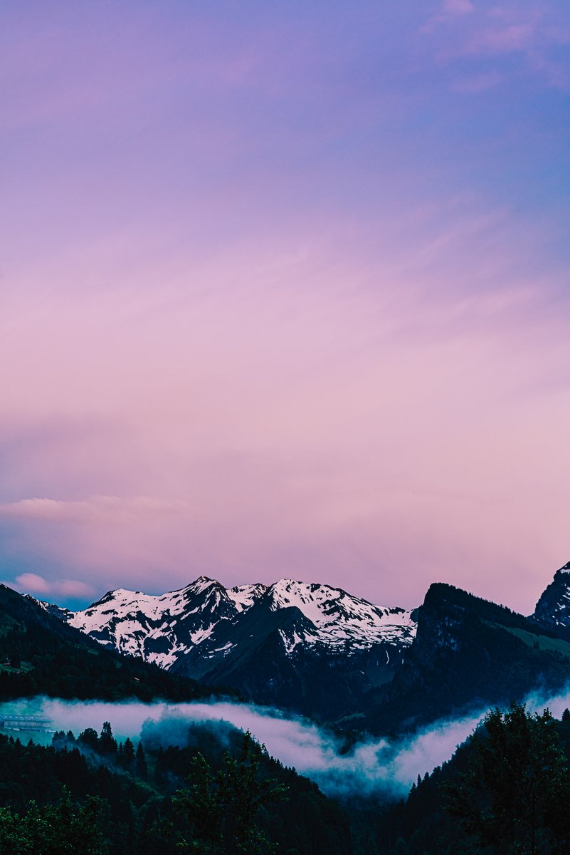 馬可's tweet - "Whenever I think of earth and nature, I ...