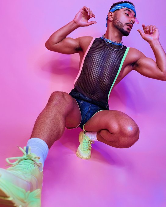 1 pic. Girls and gays ONLY ?? Cop a matching set now @ https://t.co/91vaEVVYJb https://t.co/FWqrtcAl