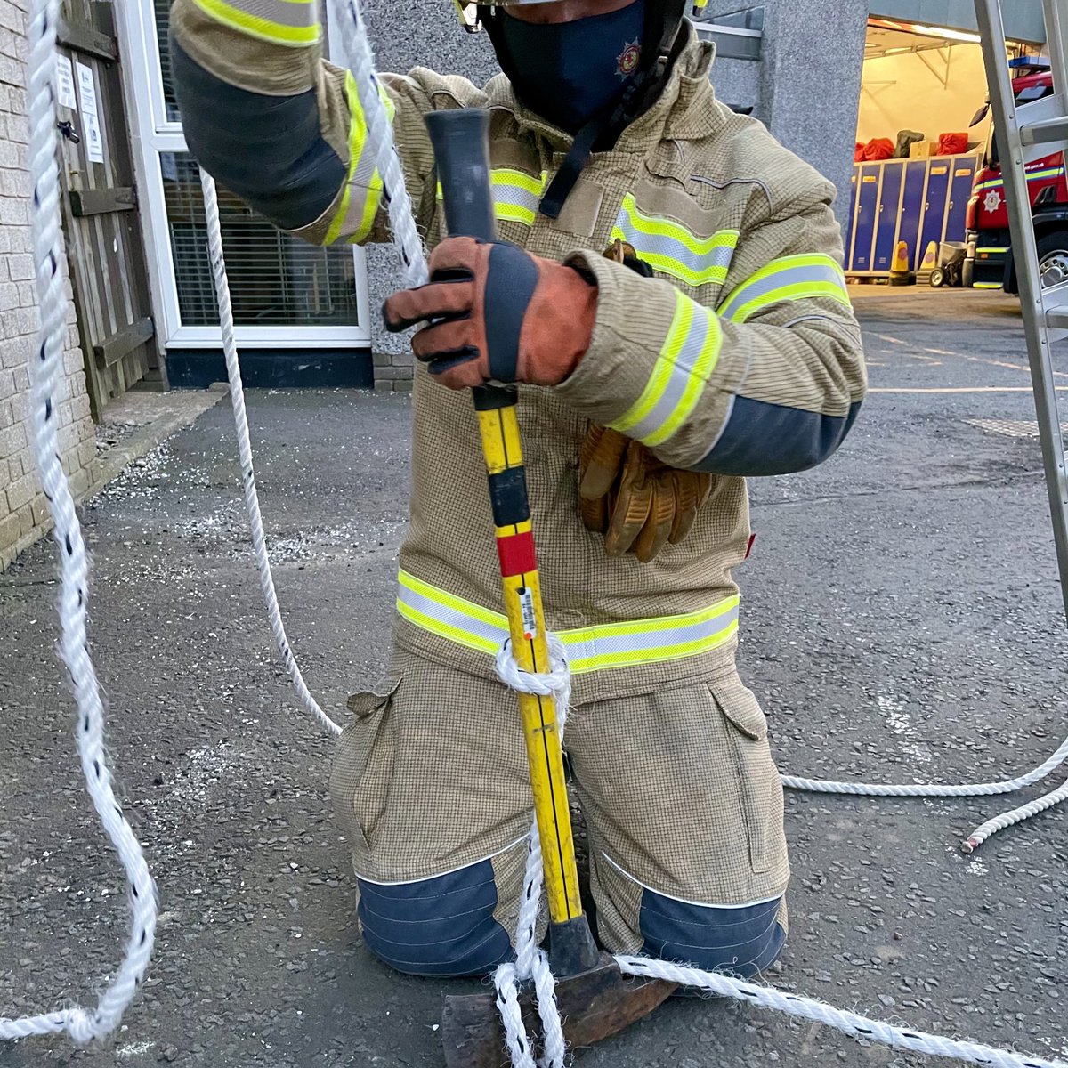Back to basics for our developing FF’s with #CoreSkills particularly knots & lines & their practical applications; hauling delivery hose to 2nd floor & utilising hose becket, securing various tools for hauling aloft too. 
Hopefully have more trainee FF’s joining the team soon!