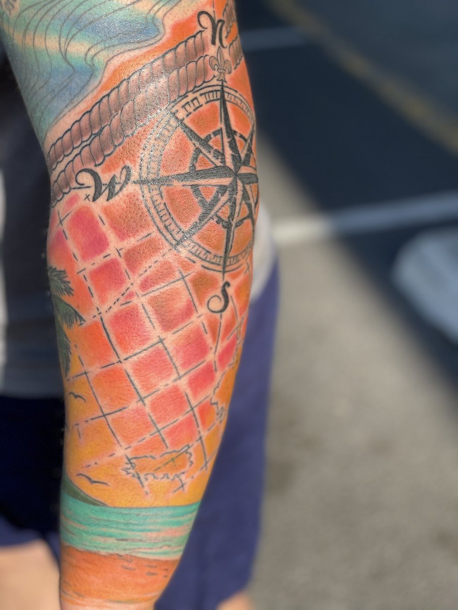 KeoghLucille's tweet photo. Just one more session on the tropical piece to tidy up and get it all finished!! #tropical #sleeve #tattoosleeve #colorful #bold #fusioninks #fkirons #xionpen #blackbertattoos #pnw #spokane https://t.co/lgQvNwcDwN