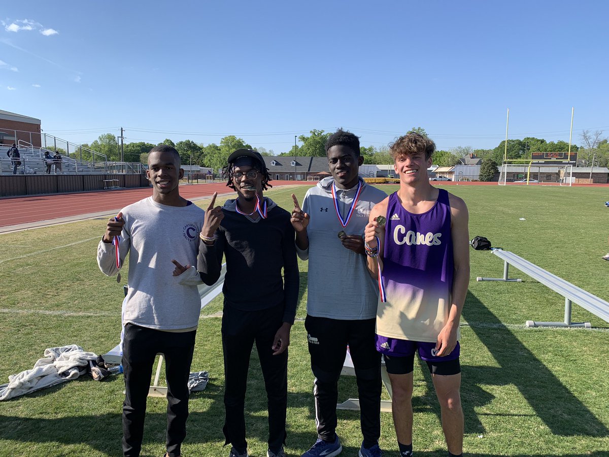 Boys 4x400M REGION 7-5A CHAMPS!! and SECTIONAL QUALIFIERS! @itsbrittwalker <a href="/ToviaveEric/">Eric Toviave</a> <a href="/CLong2021/">ClaytonLong2021</a> @Og_ddennis220 #canesgofastasasquad!