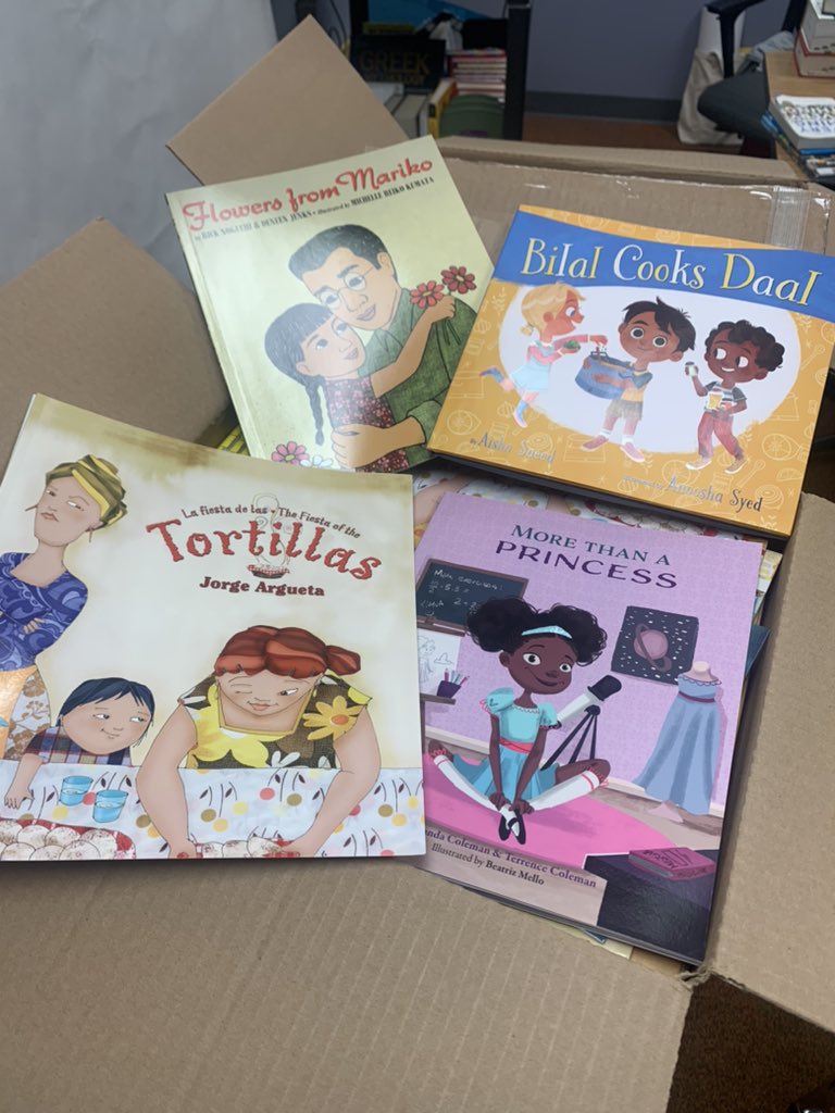 ms_lyles403's tweet photo. An exciting day at Linder Elementary!! Nearly $10,000 worth of books have arrived to build a culturally inclusive library for fourth graders! ❤️ huge thanks to our librarian, Ms. Atterberry, for helping me with all the steps of the grant! Thank you to @AustinEdFund for funding!!! https://t.co/imNzfYMO0Y