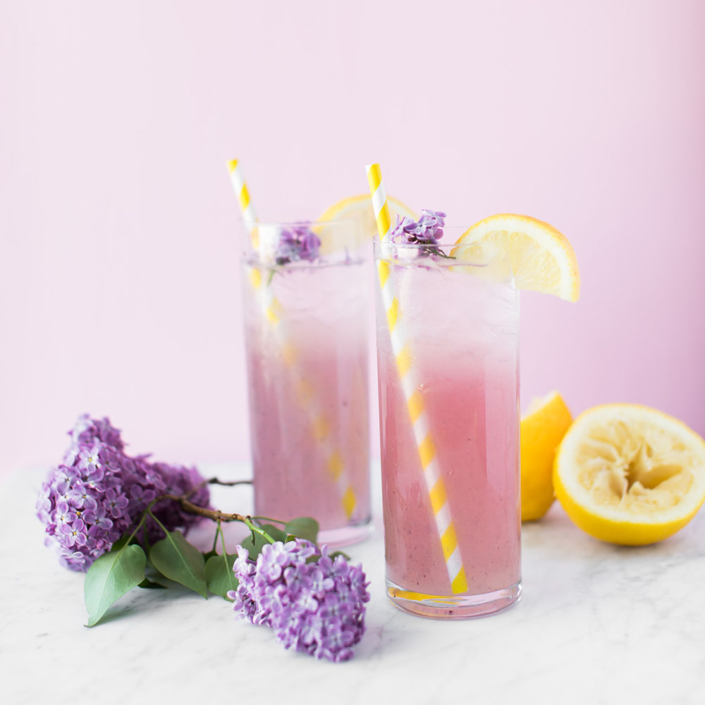 The sun is shining and I need a spiked Blackberry Lilac Lemonade in my hand ASAP 😂Lucky for you I am sharing the delicious recipe over on my blog! 🥂
jillianharris.com/spiked-blackbe…