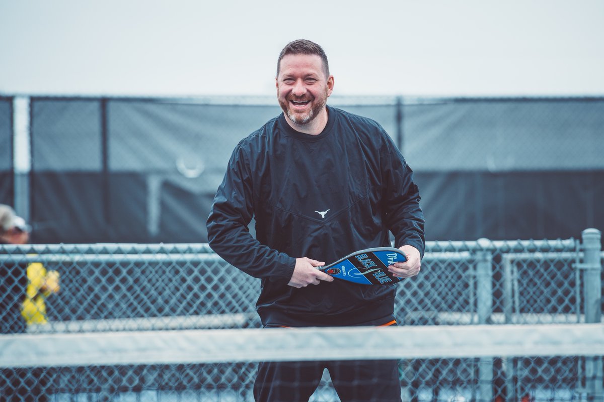 TexasMBB's tweet photo. Pickleball 𝗖𝗵𝗮𝗺𝗽𝘀 

#HookEm 🤘 https://t.co/5vhUGHPU0B