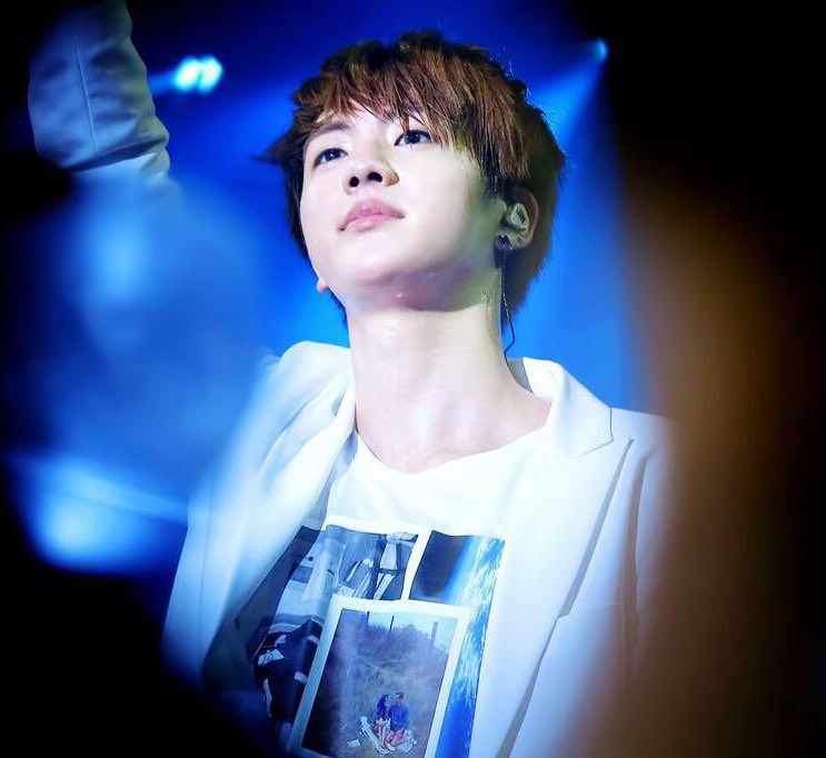 His neck was already so masculine even when he was a baby Bangtan.