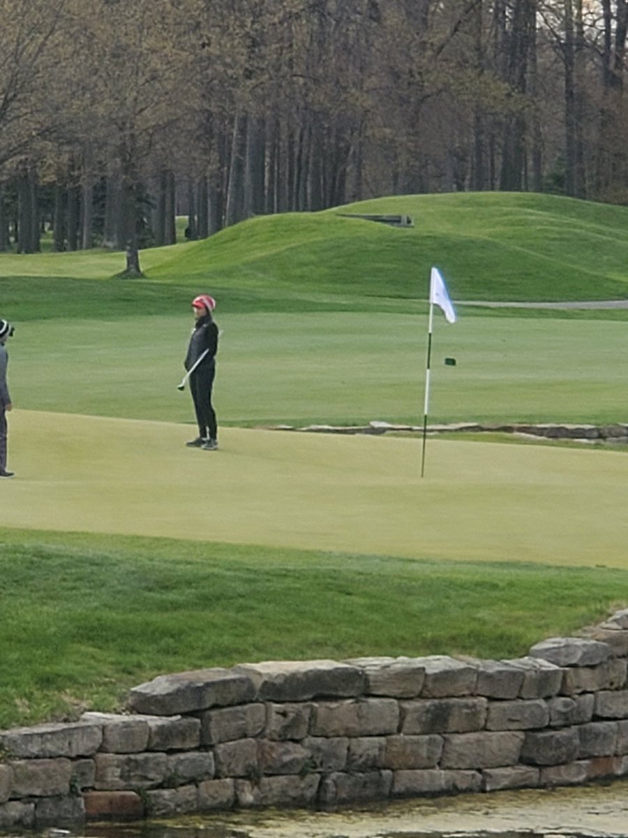 Finishing off the MEC Golf Championships. It was a cold one today. These athletes have performed well under these tough weather conditions. Would love to see what they can do in warm weather. <a href="/TheMountainEast/">Mountain East Conf.</a> <a href="/WUCardinals/">Wheeling U Athletics</a>