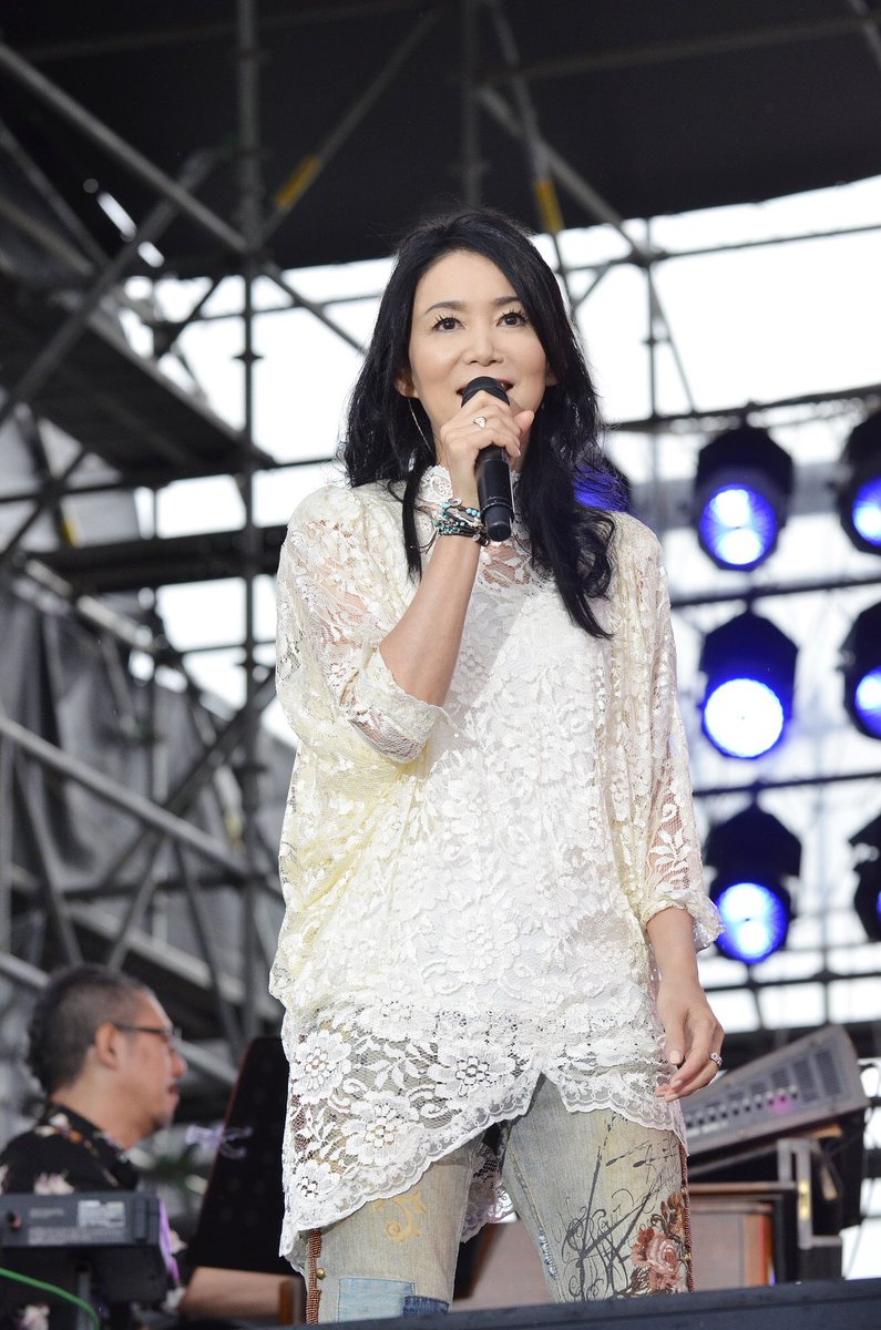 warnermusic_jp's tweet photo. #竹内まりや

未公開映像を含むライブ映像配信「LIVE Turntable Plus」を発表！

本日より予告編として、「LIVE Turntable Plus」からの映像で構成されたトレーラーが公開。
https://t.co/7sSkvjov2P https://t.co/qpzwClzdX8
