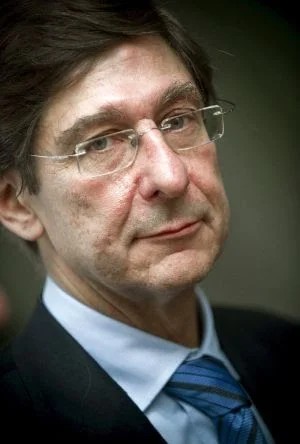 JoseSorzano's tweet image. GOIRIGOLZARRI, se marchó del Bco de BILBAO con 60 millones de indemnización, para irse a BANKIA con otro sueldo millonario; mientras el ESTADO rescataba a la BANCA privada dandole 66.000 millones. Después BANKIA y LA CAIXA se fusionaban, cargandose hoy  a 8,500 empleos. DE ASCO!!