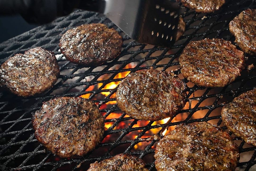 It's been awhile, think it's time we brought our smoked bodacious burgers back! Get them before they're gone tomorrow at 11!