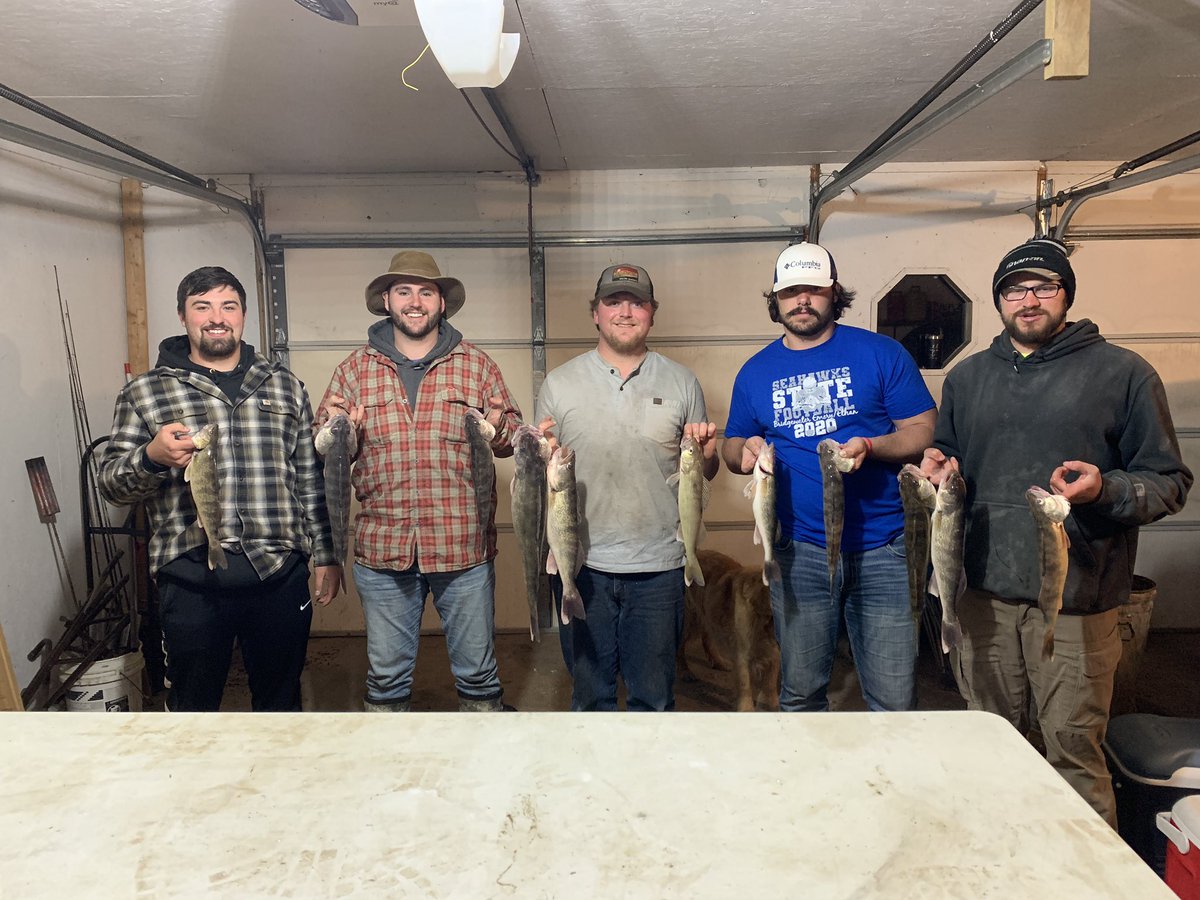 Jigged up some nice walleyes #DippinNRippin