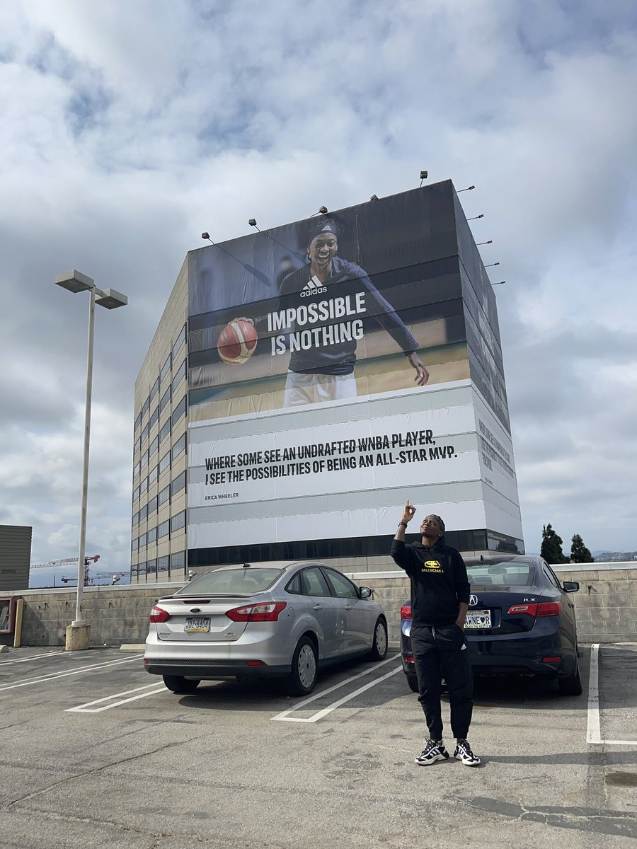 EWeezy_For3eezy's tweet photo. Finally FINISHED! 🙏🏾
I just want to Thank God and my Mother for always putting me in position! This right here is truly a dream come true! Never in a million years I’ll be able to tell y’all ima be on one of the BIGGEST billboards in LA! 
Thanks to everybody who reached out ❤️ https://t.co/Gu0uqpuEZs
