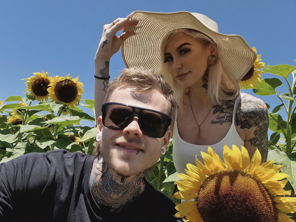 Tiny ₊˚⊹✧ tweet media