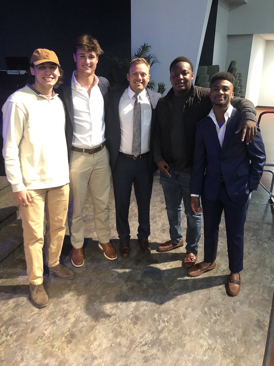 colinboone4's tweet photo. Football Banquet✅ #BoonesGoons #1X https://t.co/Ny0B6umrck