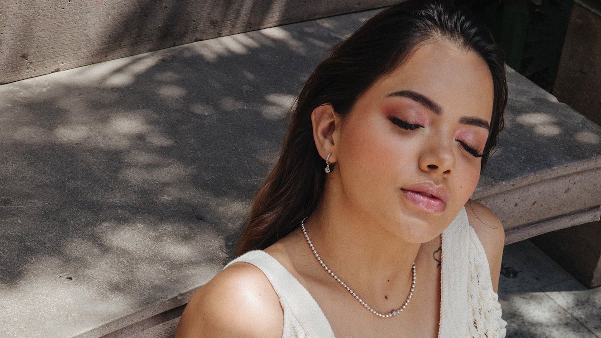BOOKAgencyMX's tweet photo. Samadhi Zendejas (@sammadhi) representando la nueva historia editorial de @MeowMag. 🌸🍃🦋 Miren todas las fotos y la entrevista acá. 👉🏼 https://t.co/dycWFVJVRR #MEOWArts
.
.
.
#BOOKAgencyMx #BOOKPR #SamadhiZendejas #MeowMagazine https://t.co/7yypY9ZDgT