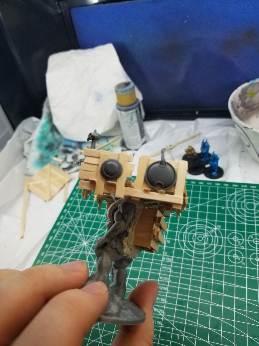 Work in progress, time to paint!
#dnd #minipainting #ogrehowdah