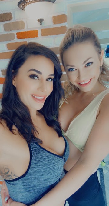 I&rsquo;d just like to take this time to announce that I have fallen in love 😻   With @AdiraAllureXXX   Thank<a href="/tag/mvsales"class="tags"><span>#mvsales</span></a>