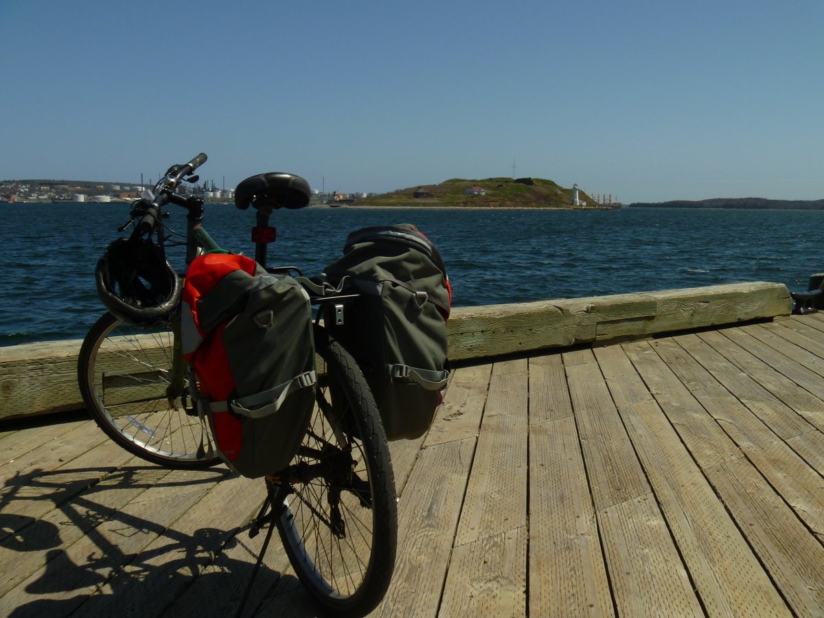 I lived in Halifax for a summer - one of my all-time favourite places in the world, a truly magical city. With the help of Recycle Cycles, I packed the Good Bike in a flat box, got on a plane, and biked all over that seabound peninsula.