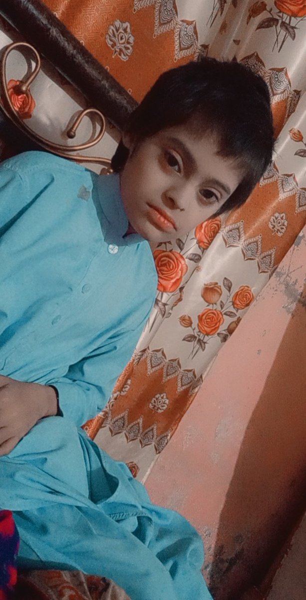 bushraGull5's tweet photo. رشتے کم بنائیں لیکن دل سے نبھائیں،

اکثر لوگ بہتر کی تلاش میں بہترین کھو بیٹھتے ہیں 🙂 https://t.co/xX8cuS8R58