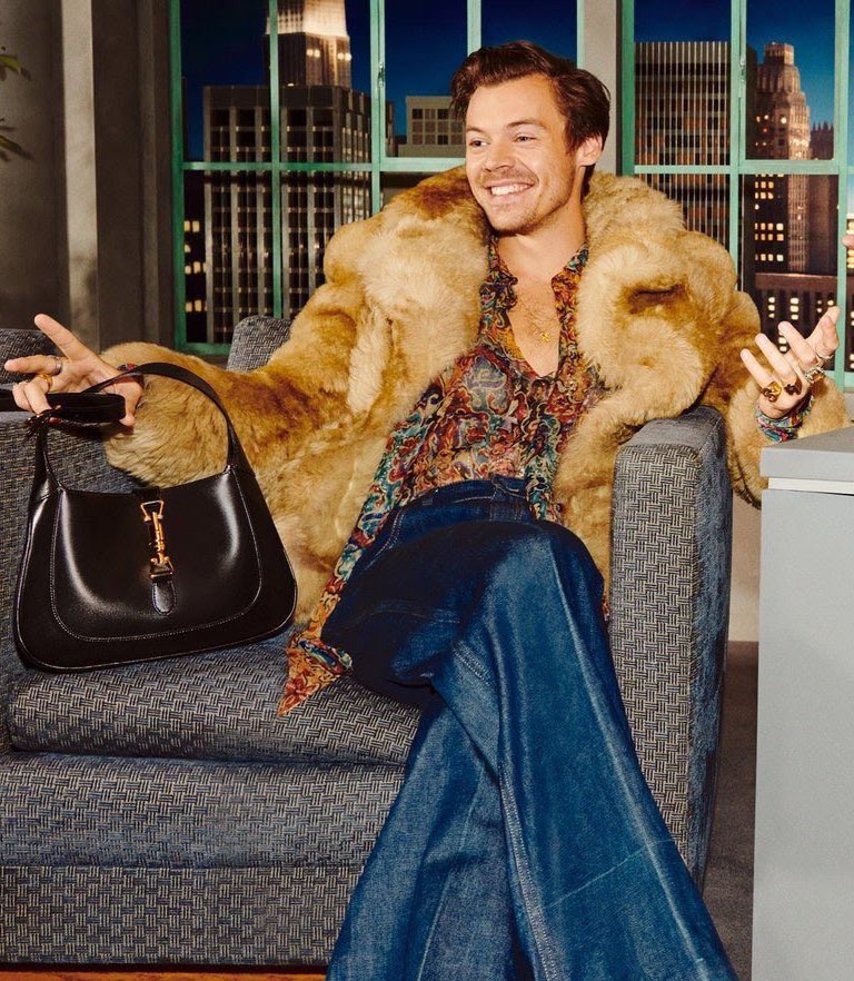 EugenioDerbez's tweet image. Imágenes de Harry Styles en Ciudad Peluche.