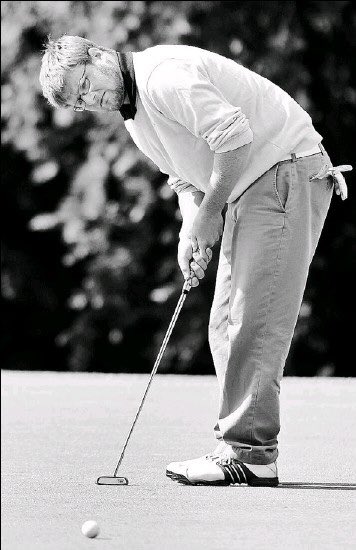 _OffTheHosel's tweet photo. This Sunday.. 

Past junior phenom, former pro golfer, currently caddies for @Abraham_Ancer and is the dog father. 

Our cousin Dale Vallely will be on the podcast! 

Get your questions in! 

#OffTheHosel #OneSnap #PorkMissile #TeamAncer https://t.co/fJJiqoZx2j