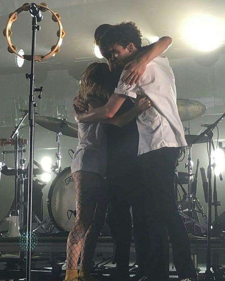 ParamoreNavyWW's tweet image. PARAMORE 6 IS COMING