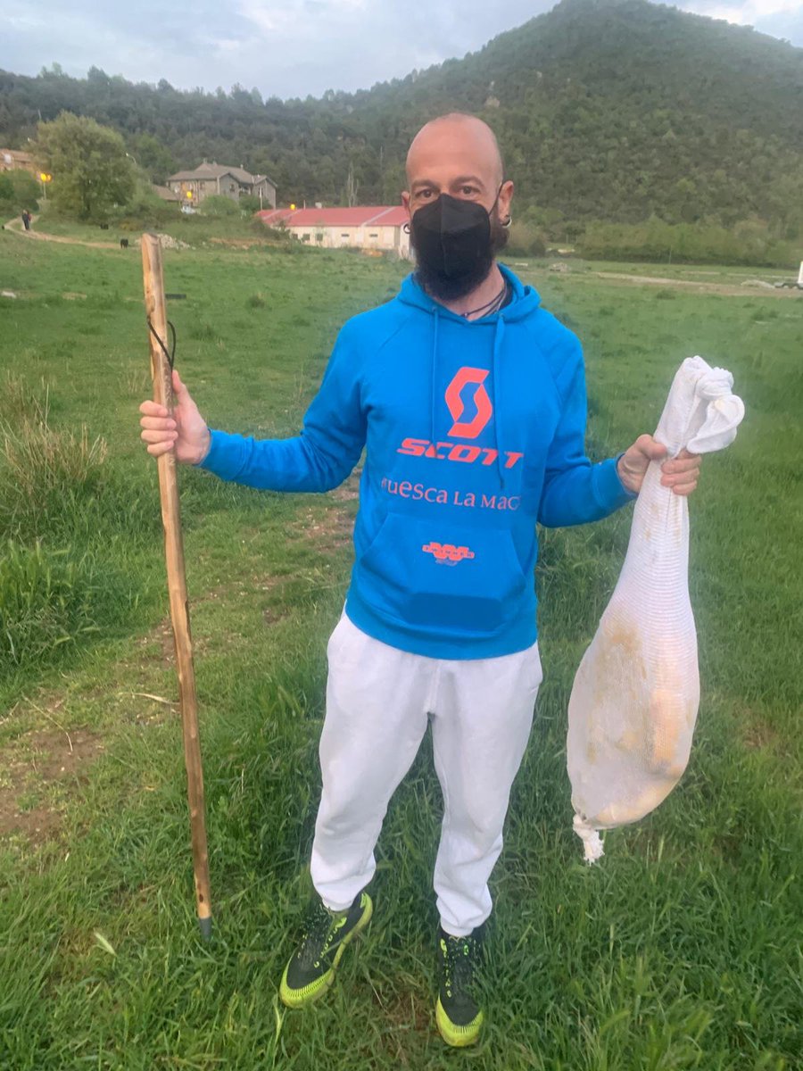 Osan Cross Mountain (@a_d_fondon_osan) on Twitter photo Nieves Hernandez y Carlos Cipres recibieros sus trofeos como ganadores de la #osanvirtualadventure 2020.
Una Osan que sigue siendo virtual pero que cambiara de formato para este 2021.
#trail #trailrunning <a href="/A_D_Fondon_Osan/">Osan Cross Mountain</a>
<a href="/OpenTrailRaces/">Open Trail Races</a> Nieves Hernandez y Carlos Cipres recibieros sus trofeos como ganadores de la #osanvirtualadventure 2020.
Una Osan que sigue siendo virtual pero que cambiara de formato para este 2021.
#trail #trailrunning <a href="/A_D_Fondon_Osan/">Osan Cross Mountain</a>
<a href="/OpenTrailRaces/">Open Trail Races</a>