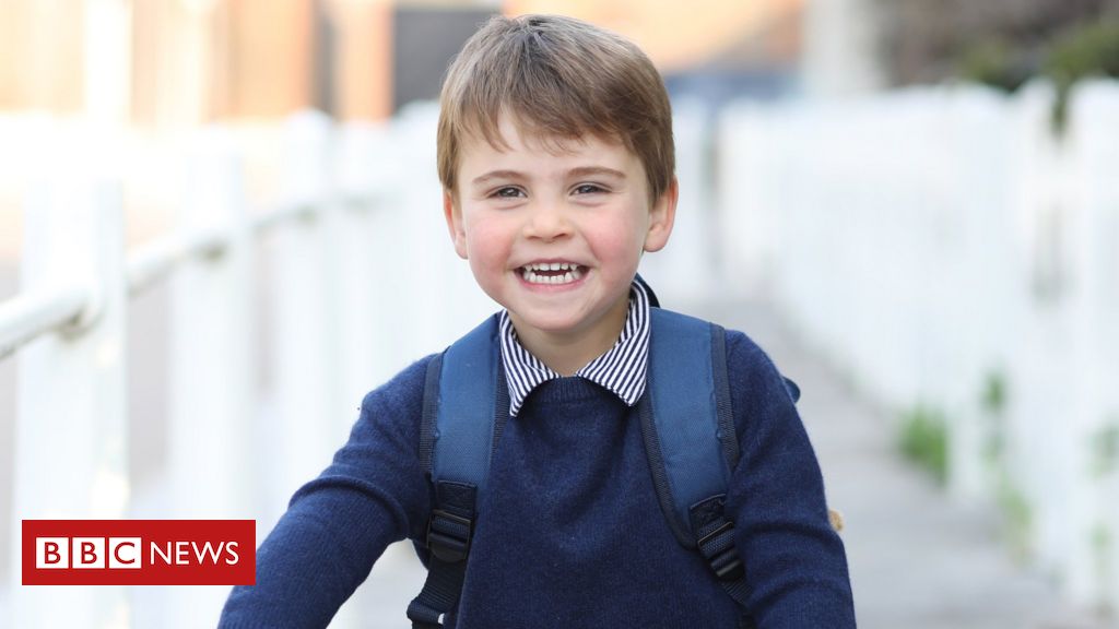 A bike fit for a Prince! 🤴 Prince Louis in fact! 😊 The Duke &amp; Duchess of Cambridge have released a picture of #PrinceLouis sitting on his red Frog Bike, to celebrate his 3rd birthday &amp; first day at nursery. Happy Birthday Prince Louis!🎉
bbc.co.uk/news/uk-568532…

#frogbikes