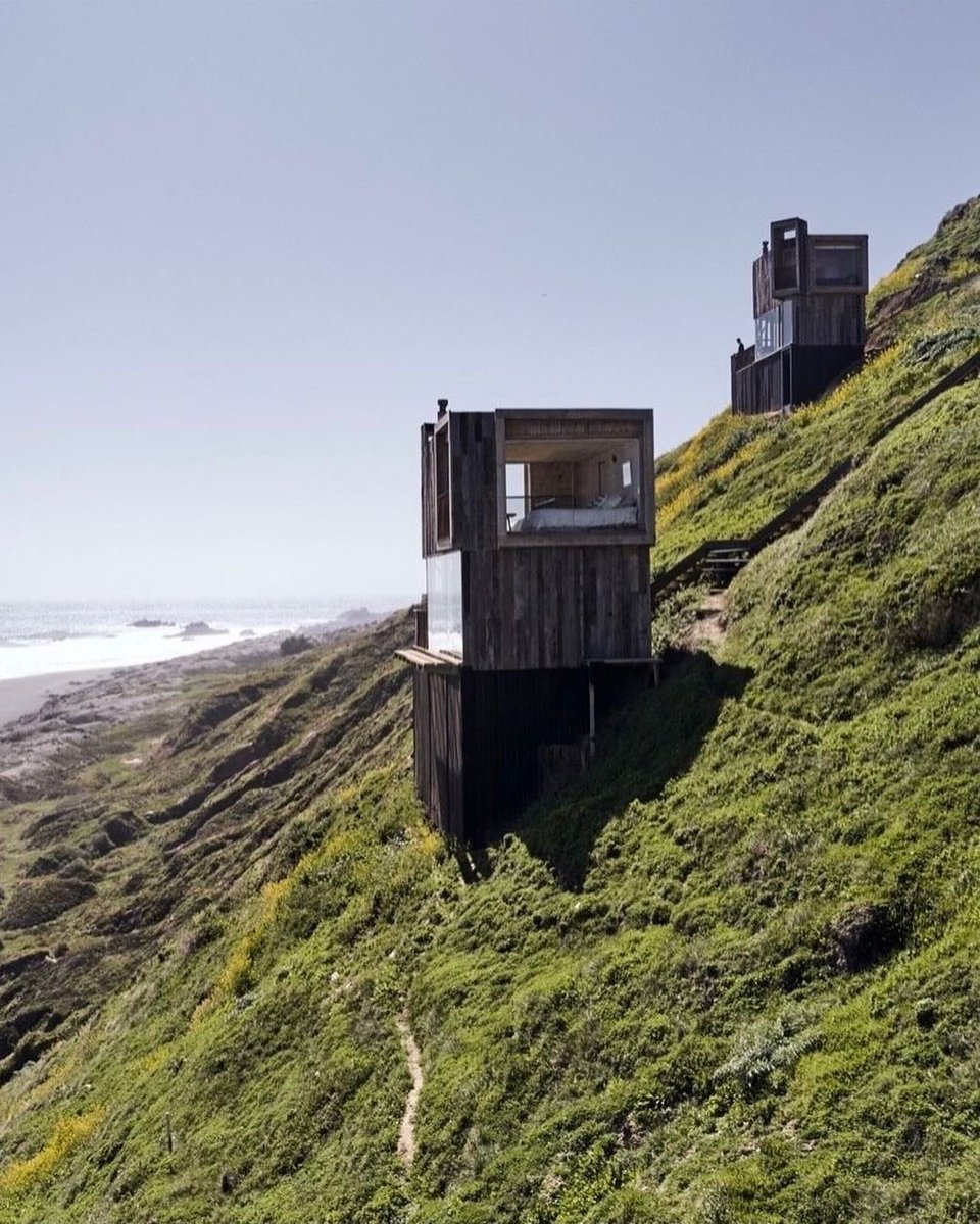WigwamProperty's tweet photo. These Chilean beach cabins are cool 😎💕

Visitors to these slender, stacked cabins are granted unrivaled access to the Chilean coastline.

Photos by @estudiopalma @dwellmagazine 

#moderndesign 
#modernarchitecture #interiordesign #interiorarchitecture #cabin https://t.co/ykBAxzK3Ve
