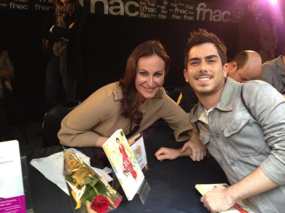 axelarnedo's tweet photo. Érase una vez hace 9 años... Feliç diada de Sant Jordi 🌹🌹 @_ANAMILAN_ #SantJordi https://t.co/LVnJOLFef1