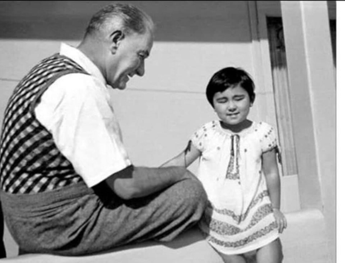 23 Nisan Ulusal Egemenlik ve Çocuk Bayramımız’ın 101. yıldönümü kutlu olsun. 🇹🇷