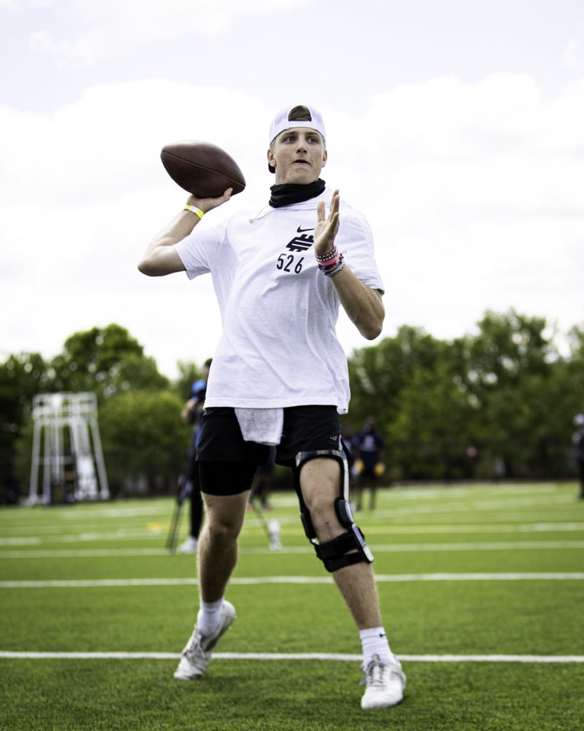 cutterstewart_'s tweet image. Had a great experience in Dallas at @Elite11 .. can’t wait to be back!  @OGRecruits @Stumpf_Brian @GPowersScout