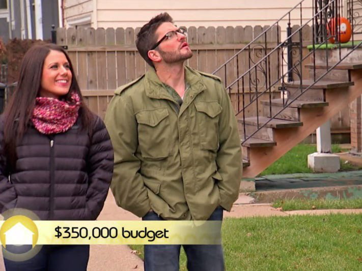 adamthealright's tweet photo. [this week on house hunters]

He invested nearly half his stimmy on doge coin

She sells feet pics on OnlyFans https://t.co/FNBu4Msypm