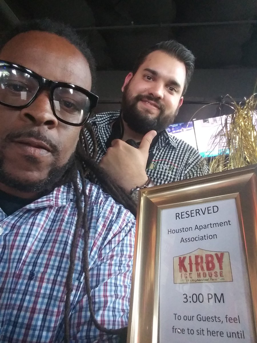 DoneDeal_Cosign's tweet photo. Done Deal Cosign Networking w/@HAAonline @kirbyicehouse 
@iCoordinate321 We Help People w/Broken Leases or Evictions Get A 2nd Chance #Houston #apartments #Texas #community #kprc2 #houstontx  https://t.co/azUG8CJwnS https://t.co/4DyuJoVv8x