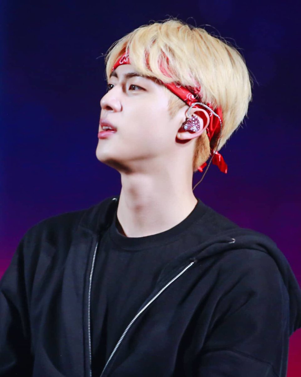 seokjin in bandana ; a swaggy thread