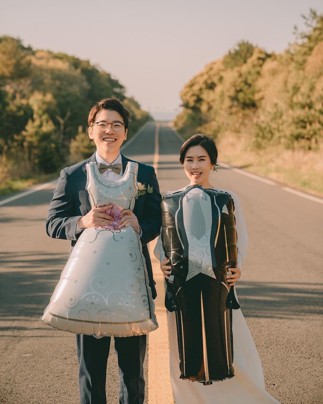 ウェディングドレスcocomelody フォトアイテム 韓国の花嫁よくオリジナルバルーンを取り入れる 緊張感が緩んで 自然な笑顔が引き出せる Photo By Sungjoo Son Ig ココメロディ Cocomelody フォトジェニック フォトウェディング ブライダル