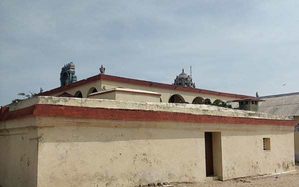 VelpuTemples's tweet photo. Associated with the temple, there is place near the temple named as Nandavanam where Lord Rama. Know more about at 
https://t.co/V2l4lenPx6

https://t.co/P4w4no6bH9

#kothandaramaswamytemple #kothandaramaswamytempleinrameswaram #rameswaramtemple #kothandaramaswamy https://t.co/pLCNQnlHVF