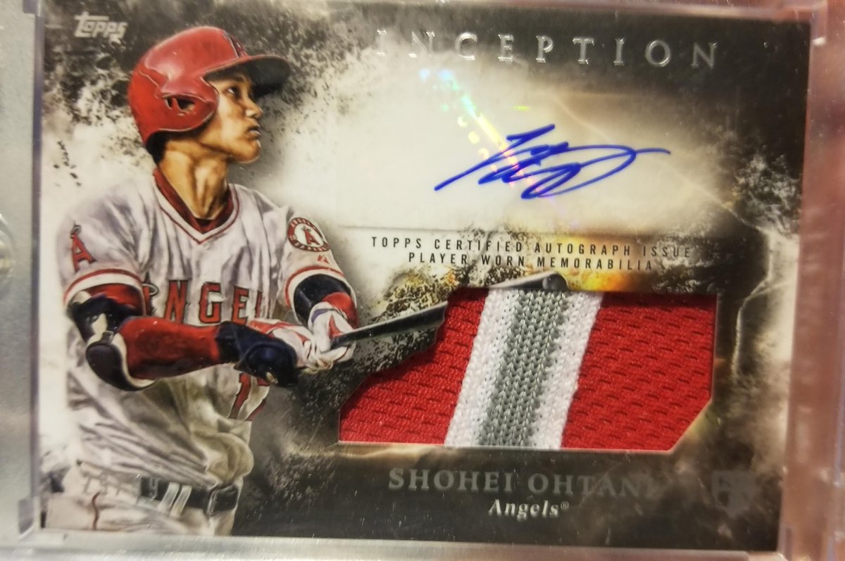 cardboredflexer's tweet photo. The only decent Shohei Ohtani card I own @Topps @Angels @MLB @SHOWYOURHITS @sportscards Fascinating pitcher/hitter. Fun to watch! #TheHobby #Collect #Autographs https://t.co/zUvz37vSmP