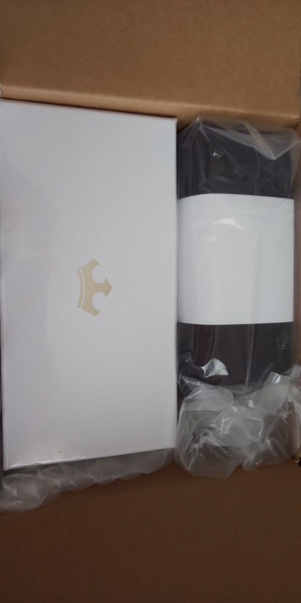 OkajimaRyusuke's tweet photo. ふふふ。スライダー届いた! テンションも掛けられるのでシビアな撮影も問題なさそう。小さいけど以外と重い。

#edelkrone 
#wingpro https://t.co/uK7jYMBOkh