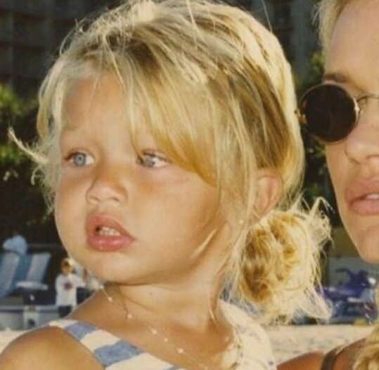 Happy birthday gigi hadid 