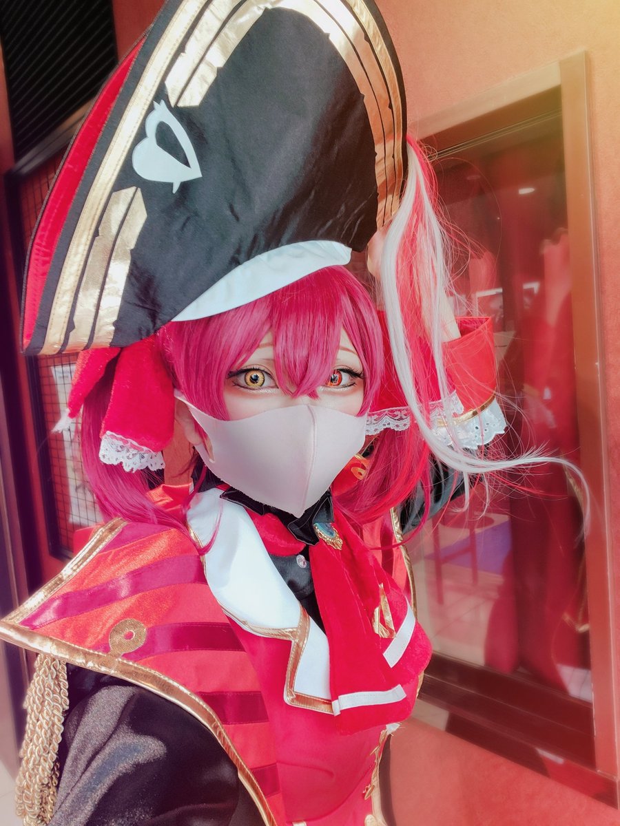 mmmgsasaki's tweet photo. 【⚠コスプレ/ホロライブ】
#MB53 宝鐘マリン🏴☠️のコスプレで参加していました〜!!Ahoy!🌊
みなさん船長〜!💋って沢山話しかけてくださってありがとうございました…!!😭✨💞💞
楽しくて呑みすぎてしまうほど、最高のイベントでした~!!😭👏✨✨
2🎨絵日記 3📷になちゃん #ささきのこすぷれ https://t.co/Fk5QW1aomJ