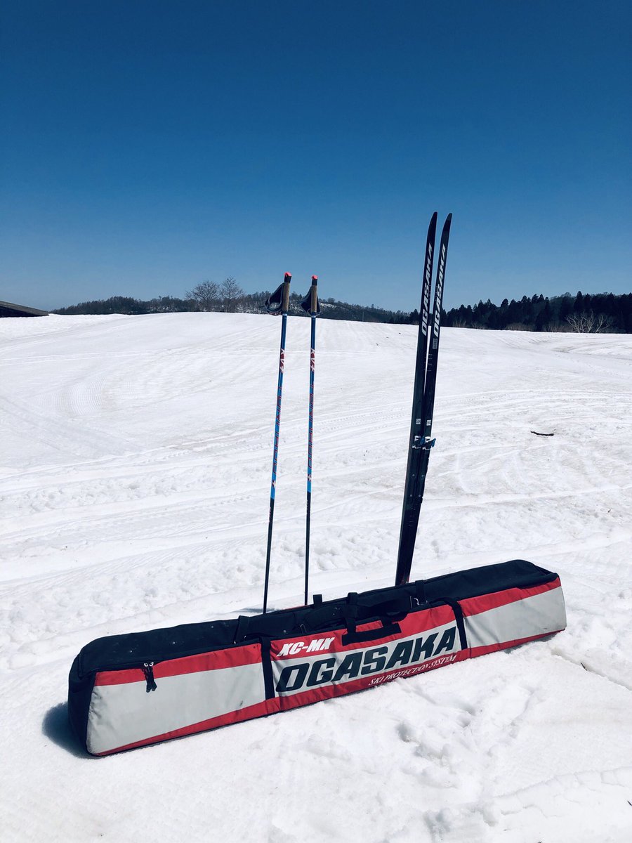 daonda69's tweet photo. 【TEST DAY】
野沢温泉上ノ平。
残雪に感謝！
#ogasakaski #オガサカスキー #ogasaka #オガサカ #kvplus #salomon #サロモン #野沢温泉 #残雪 #スキーテスト https://t.co/ffNMryDbIh