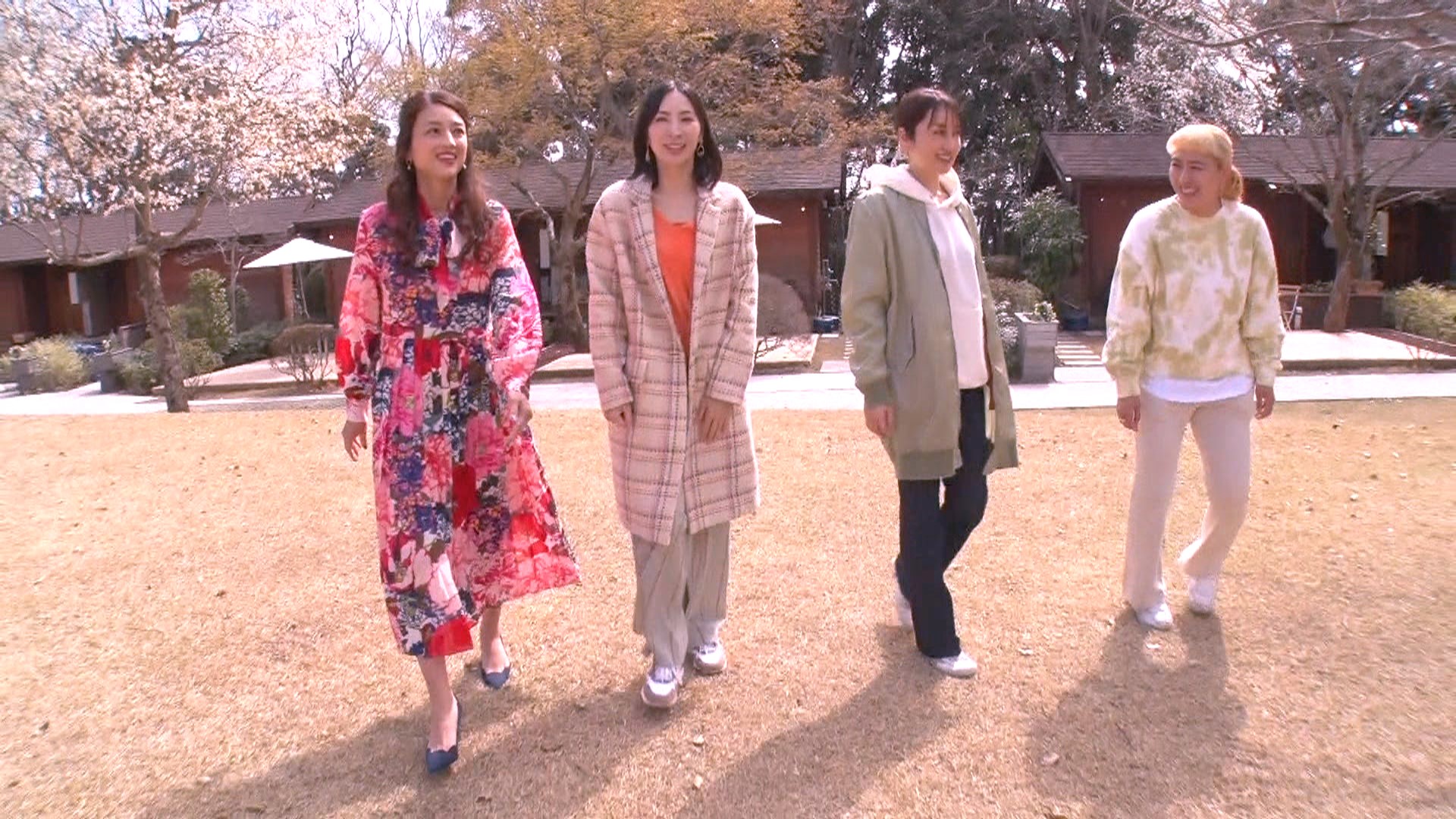 Wild Lily代官山セレクトショップ リース情報 小沢真珠 さんに 日本テレビ 沸騰ワード10 にて Wildlily のワンピースをご着用頂いています D2 リボン付き花柄プリーツワンピース ピンク パープル T Co 4wkuyoxfjy 沸騰ワード